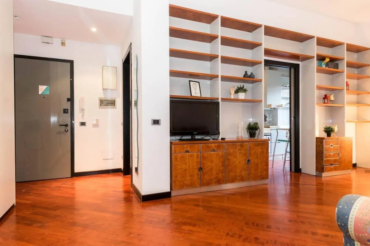 Altido Sant'Agostino Family Flat Daire Milano